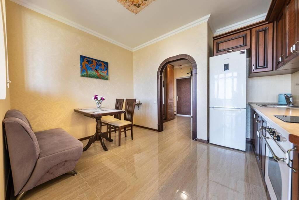 Apartments With Crazy Panoramic View Of The Dniepr Kiev Extérieur photo