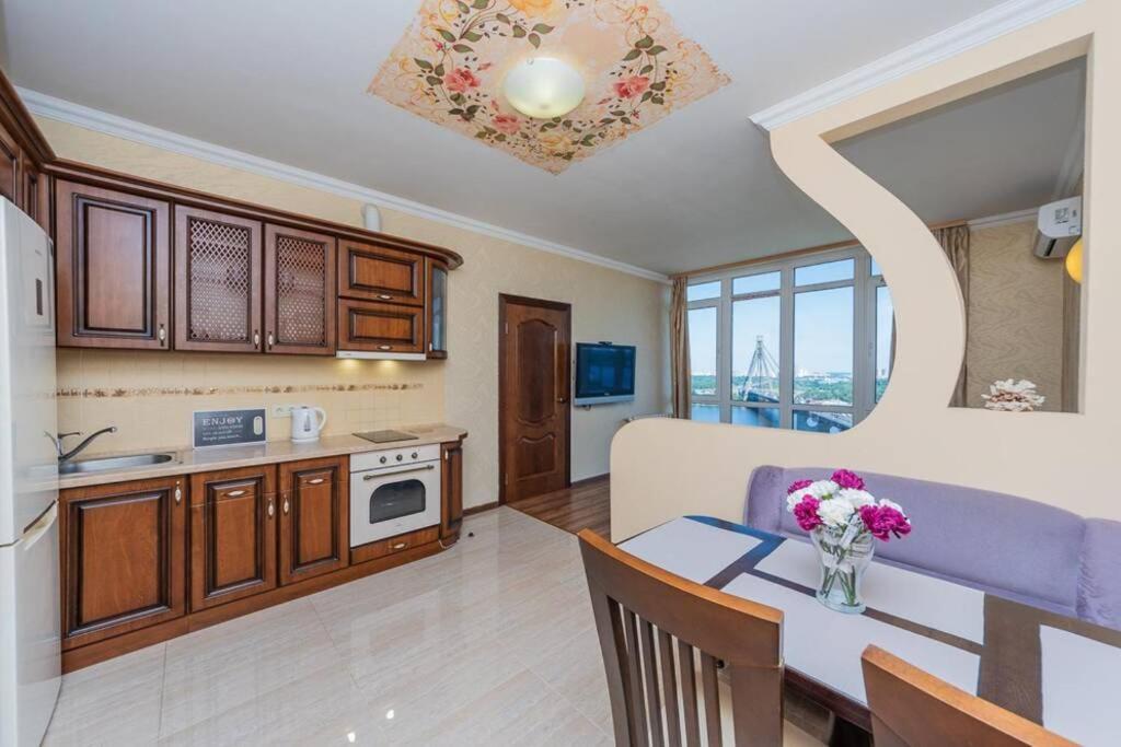 Apartments With Crazy Panoramic View Of The Dniepr Kiev Extérieur photo